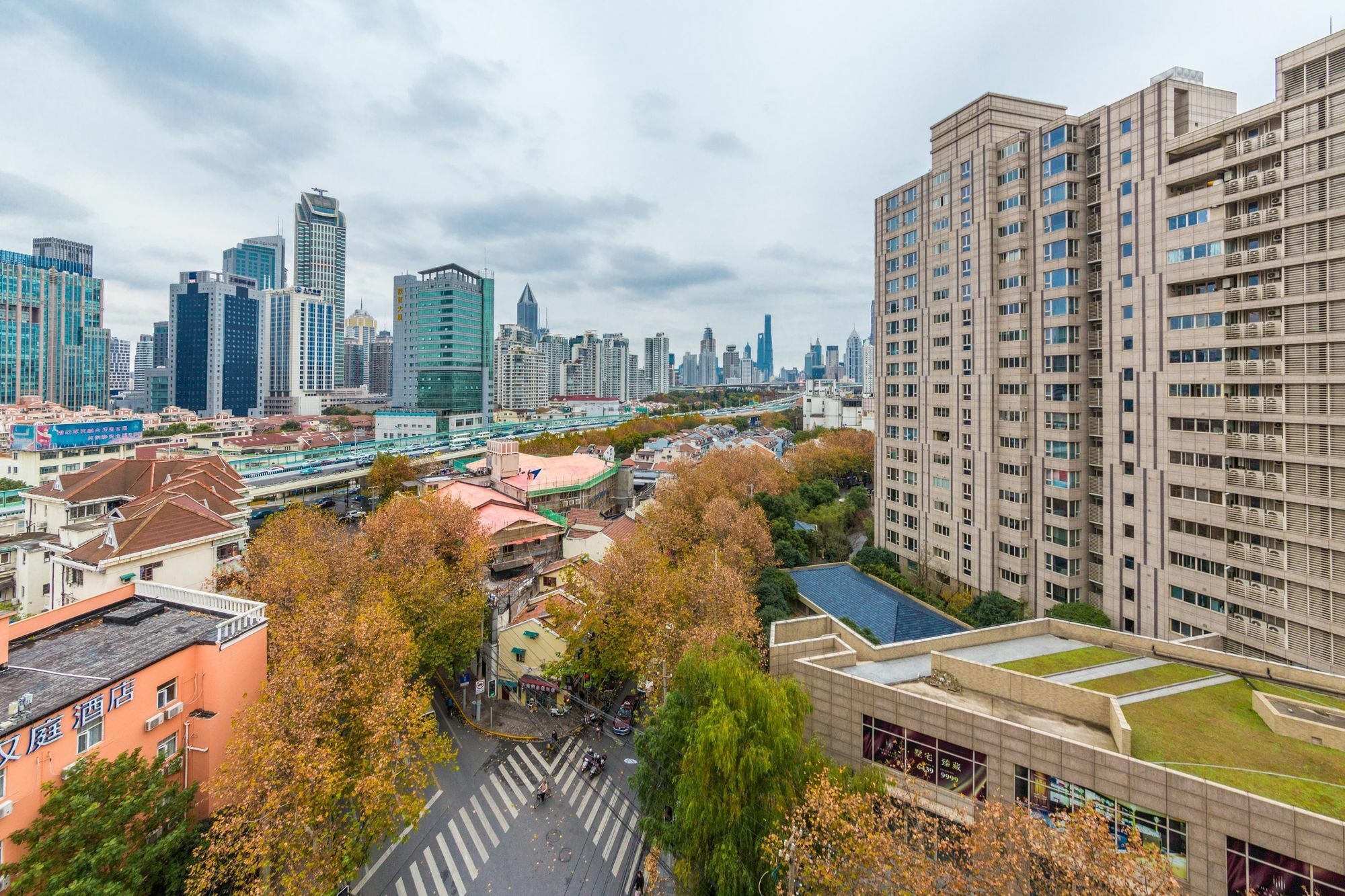 Henry'S Apartment - South Maoming Road Sanghaj Kültér fotó
